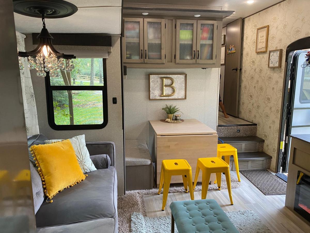 Cozy Rv Experience W/Pool+Spa Near Lake Conroe Willis Exterior photo