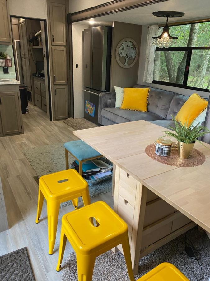 Cozy Rv Experience W/Pool+Spa Near Lake Conroe Willis Exterior photo